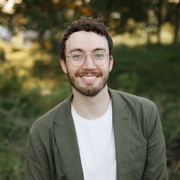 Land Listing Agent Photo