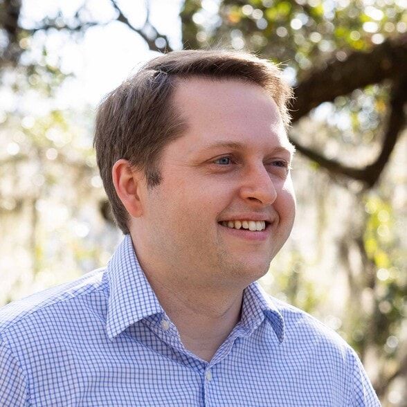 Land Listing Agent Photo