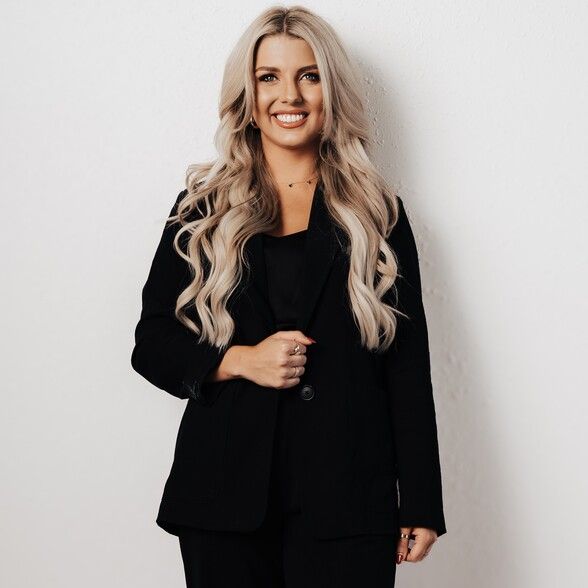 Land Listing Agent Photo