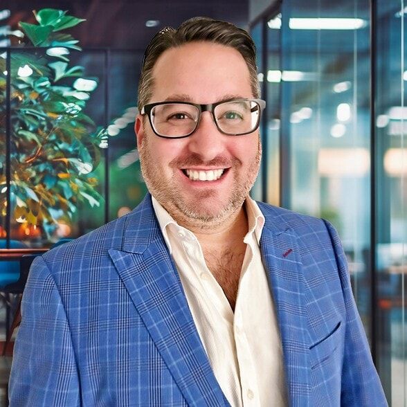 Land Listing Agent Photo