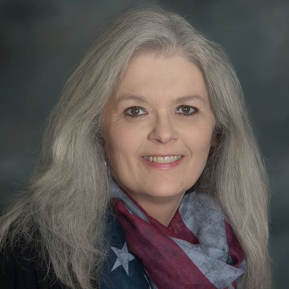 Land Listing Agent Photo