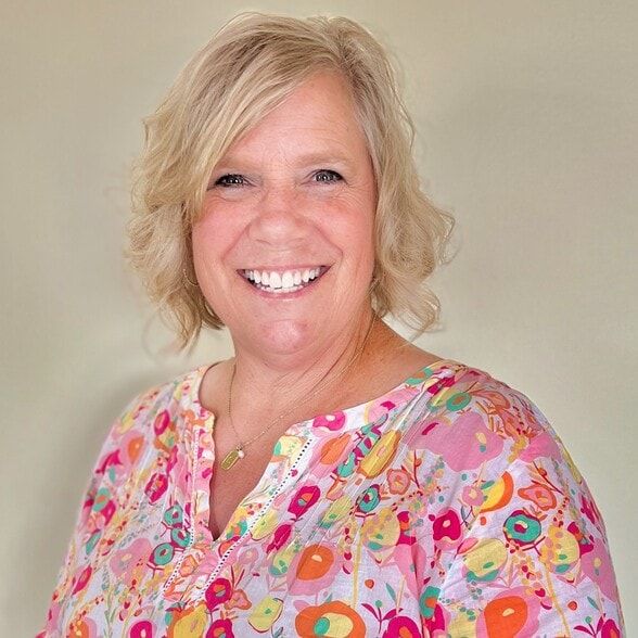 Land Listing Agent Photo