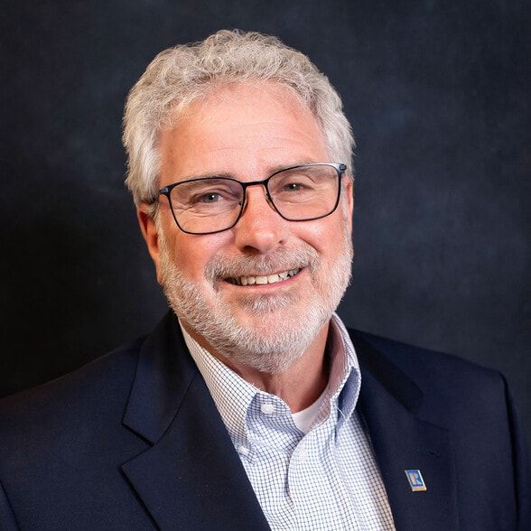 Land Listing Agent Photo