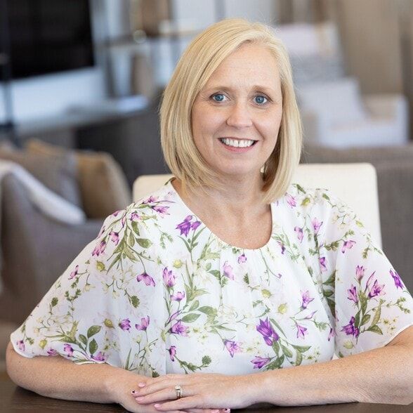 Land Listing Agent Photo