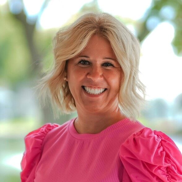 Land Listing Agent Photo