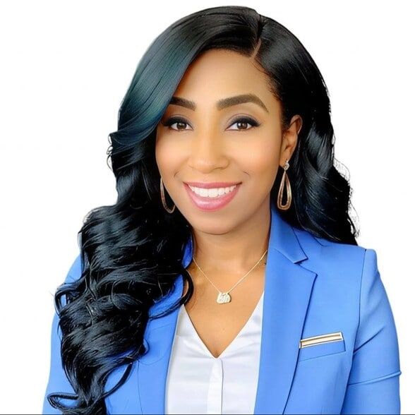 Land Listing Agent Photo