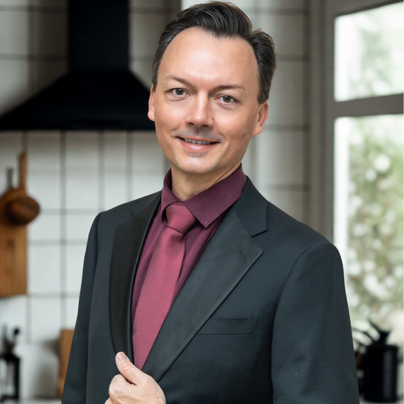 Land Listing Agent Photo