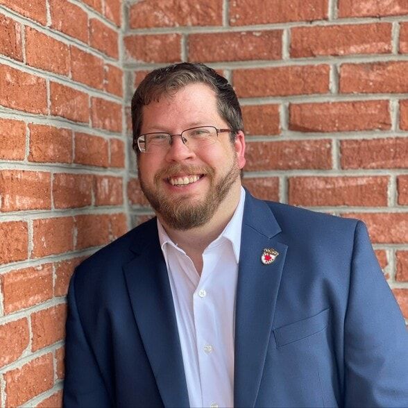 Land Listing Agent Photo