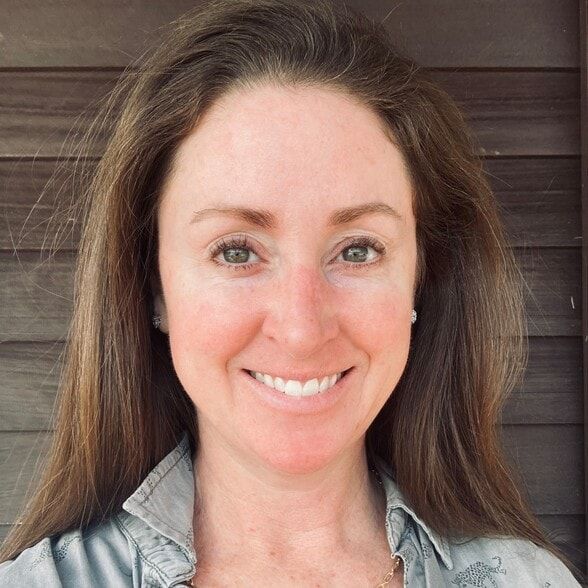 Land Listing Agent Photo