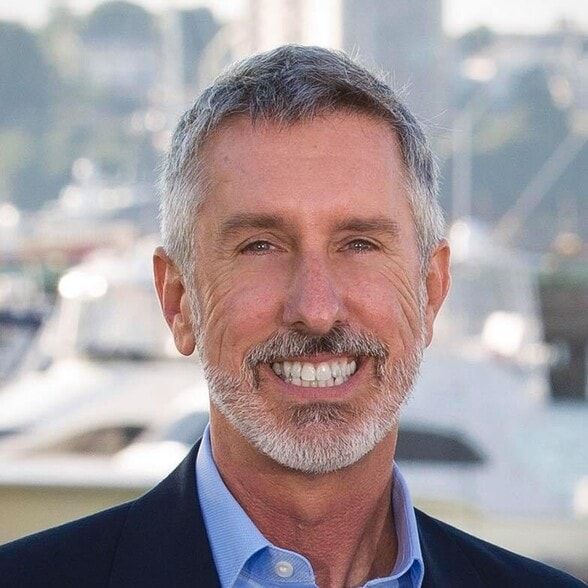 Land Listing Agent Photo