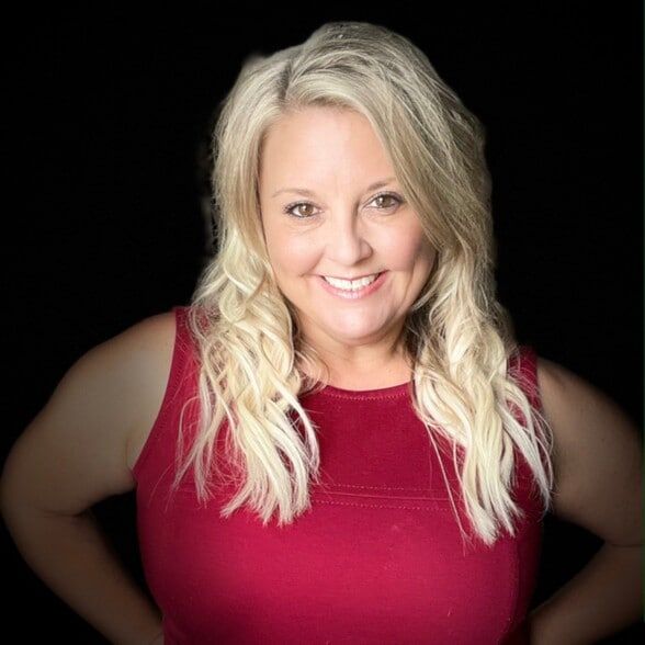 Land Listing Agent Photo