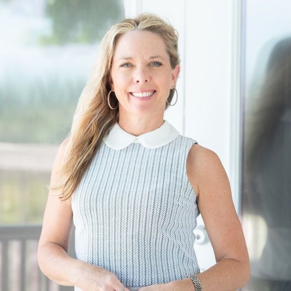 Land Listing Agent Photo