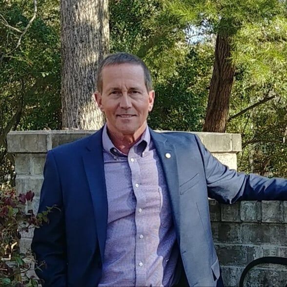 Land Listing Agent Photo