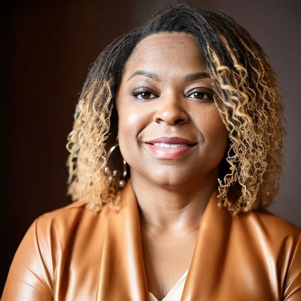 Land Listing Agent Photo