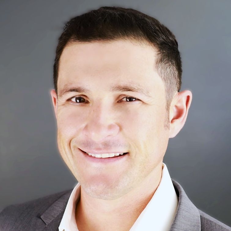 Land Listing Agent Photo