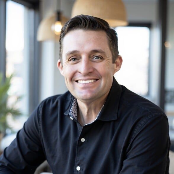 Land Listing Agent Photo