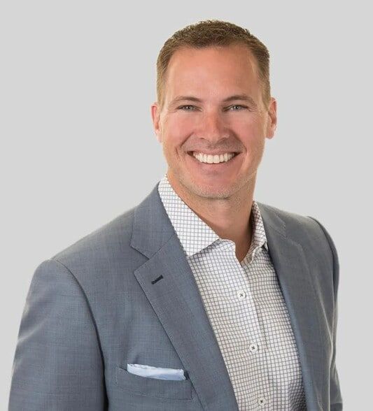 Land Listing Agent Photo