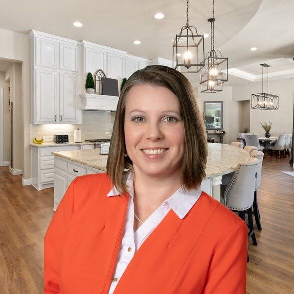 Land Listing Agent Photo