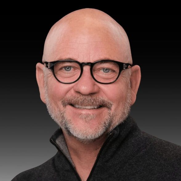 Land Listing Agent Photo