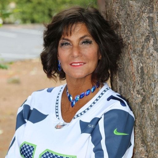 Land Listing Agent Photo