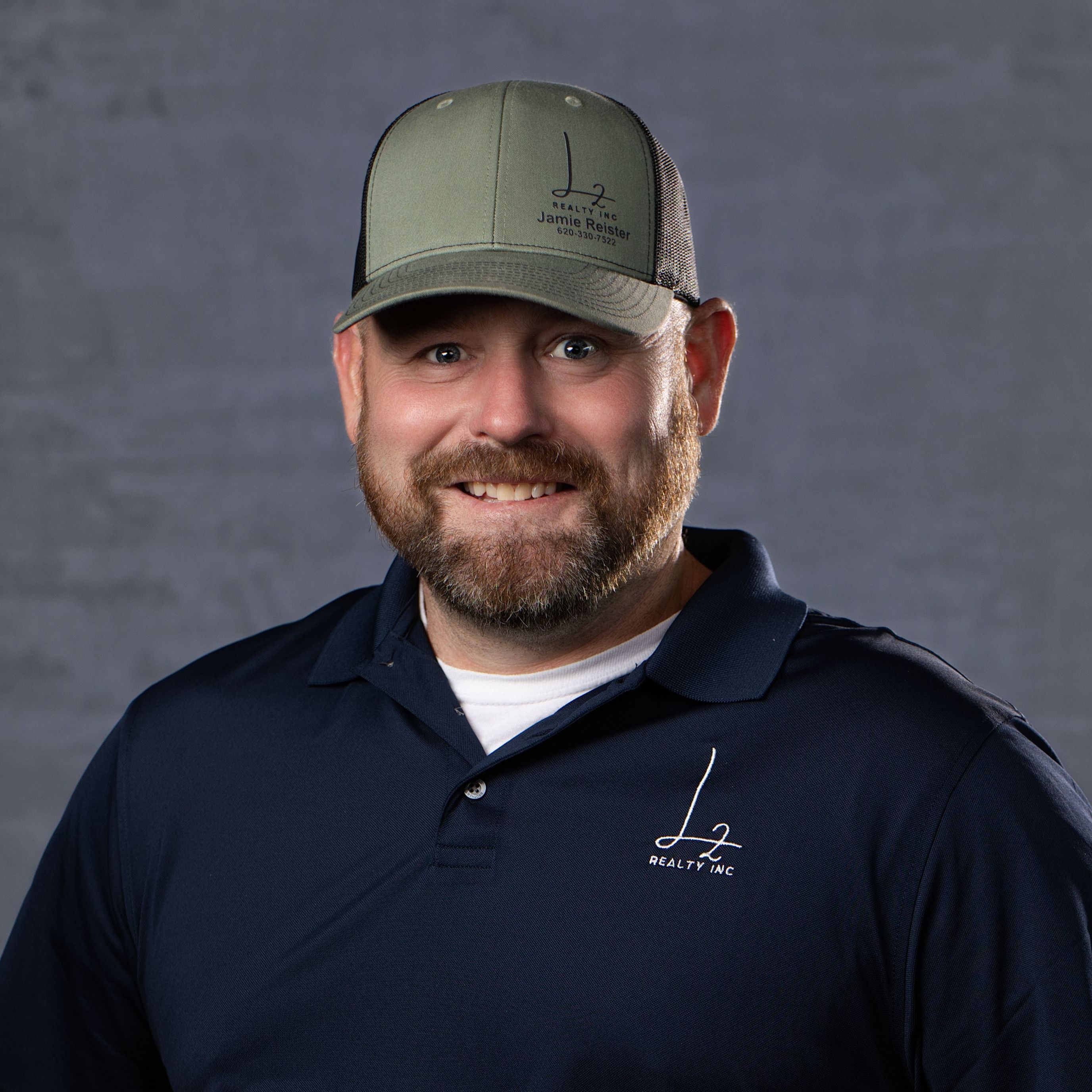 Land Listing Agent Photo