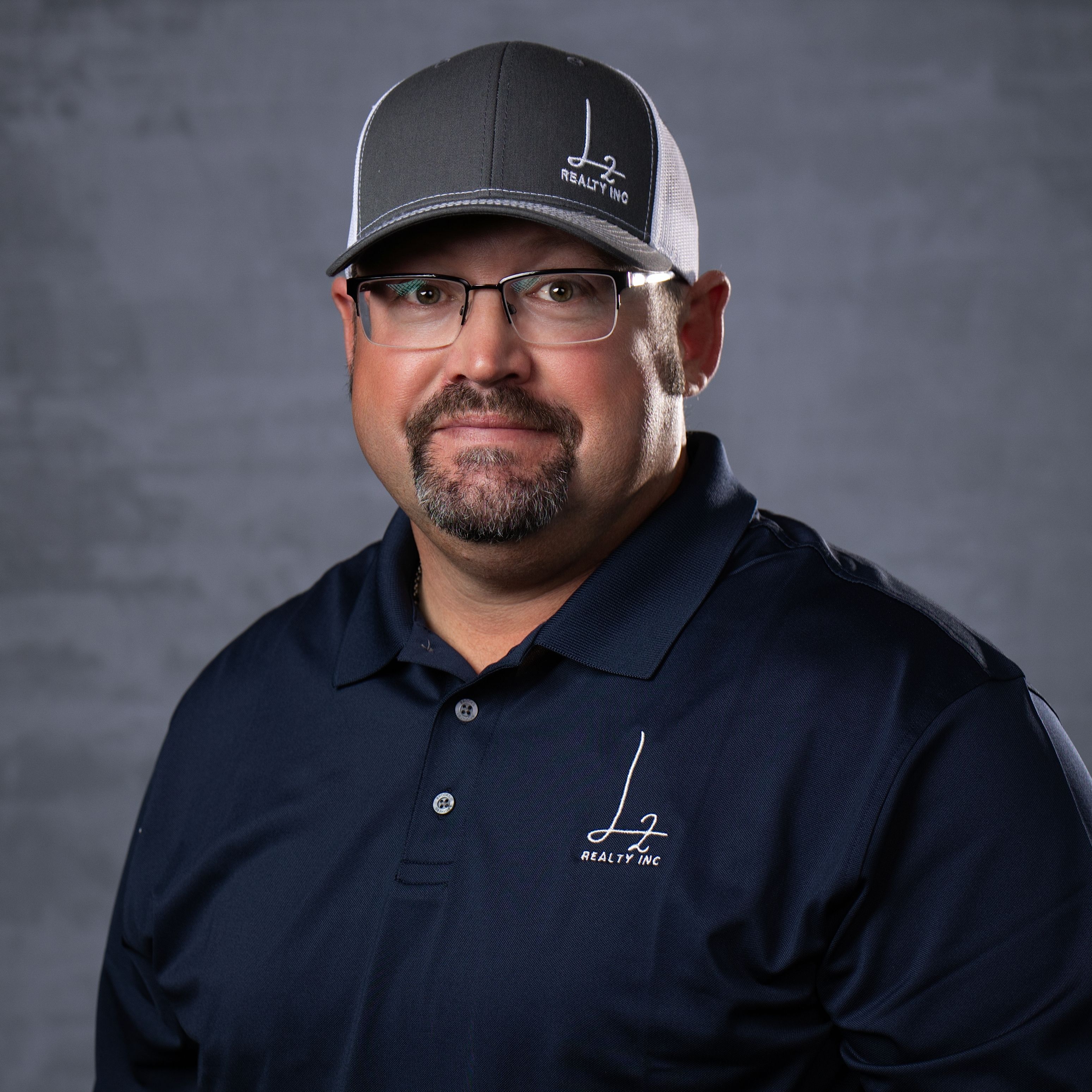 Land Listing Agent Photo