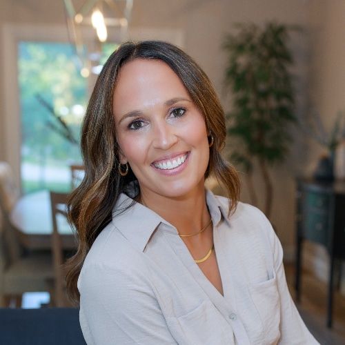 Land Listing Agent Photo