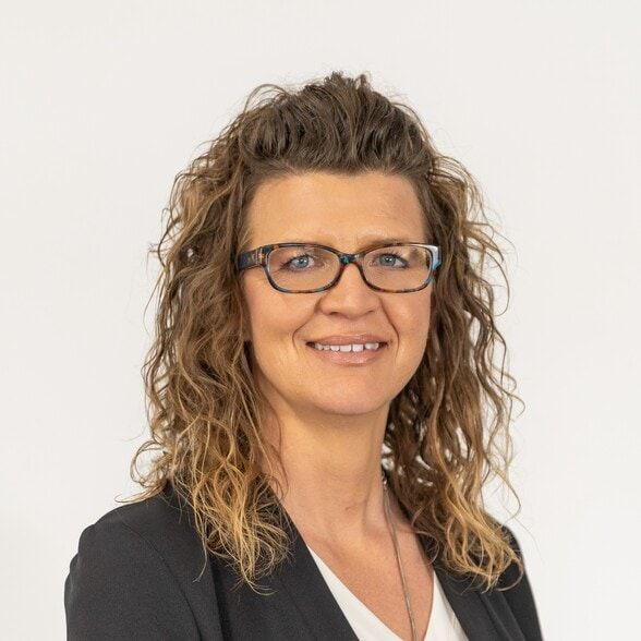 Land Listing Agent Photo