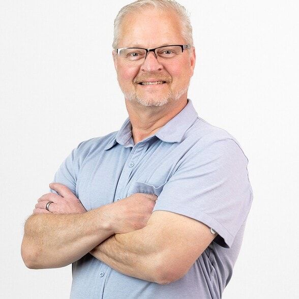 Land Listing Agent Photo