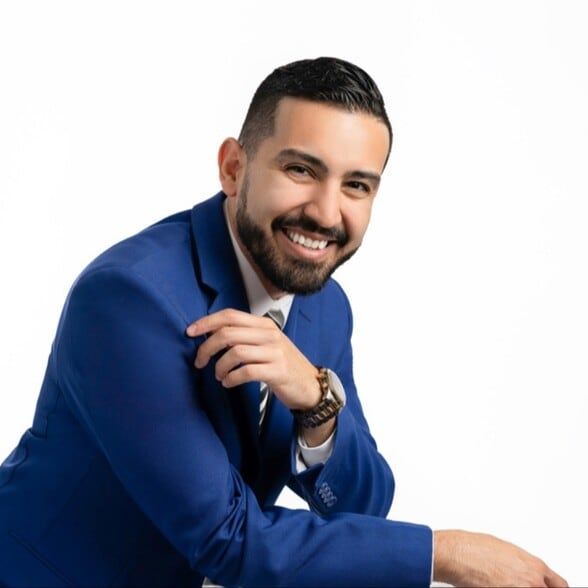 Land Listing Agent Photo