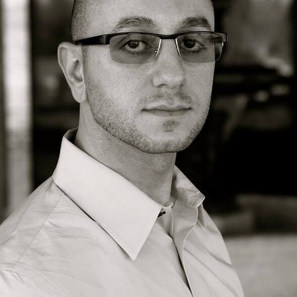 Land Listing Agent Photo