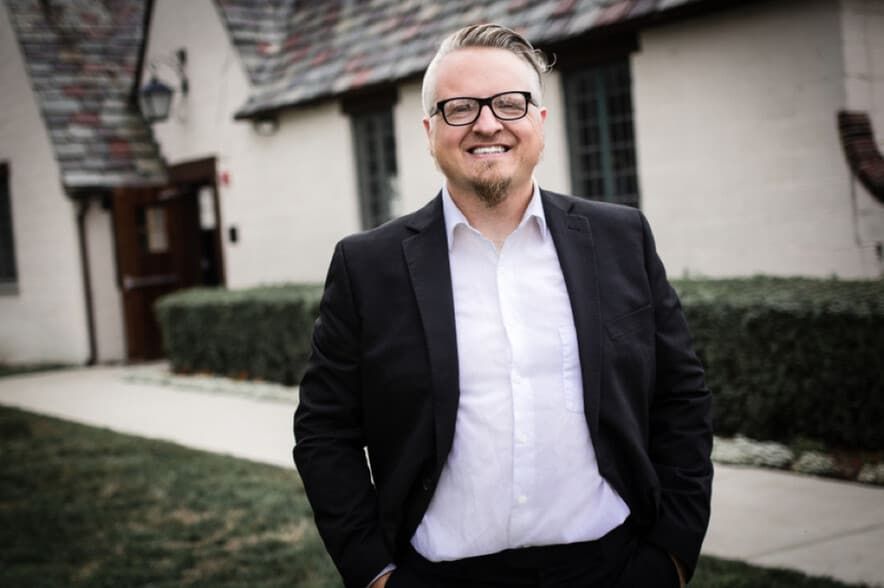 Land Listing Agent Photo