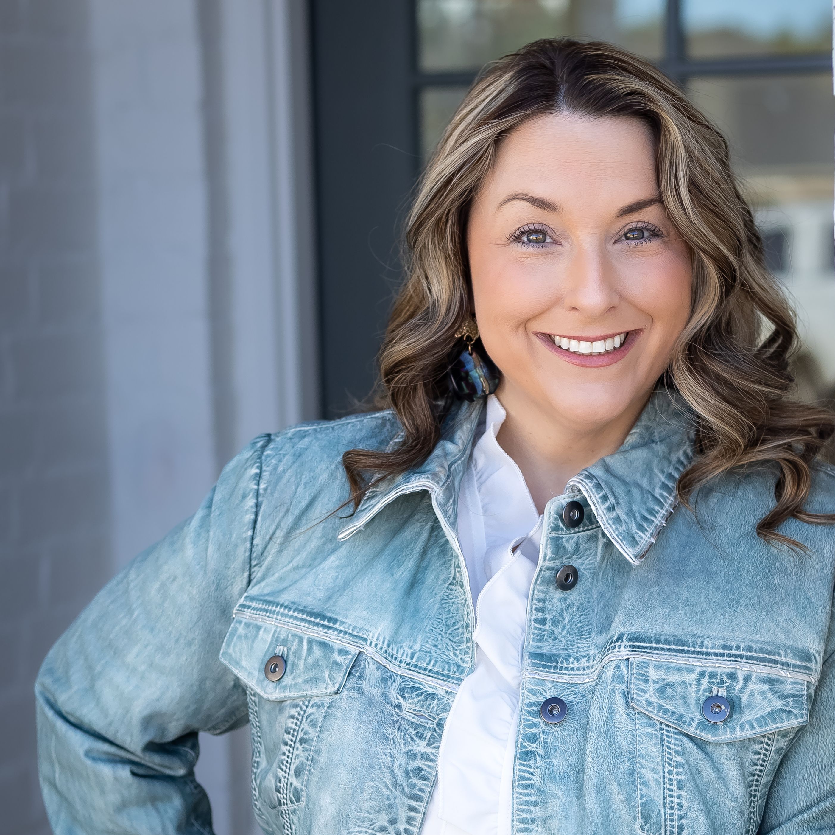 Land Listing Agent Photo