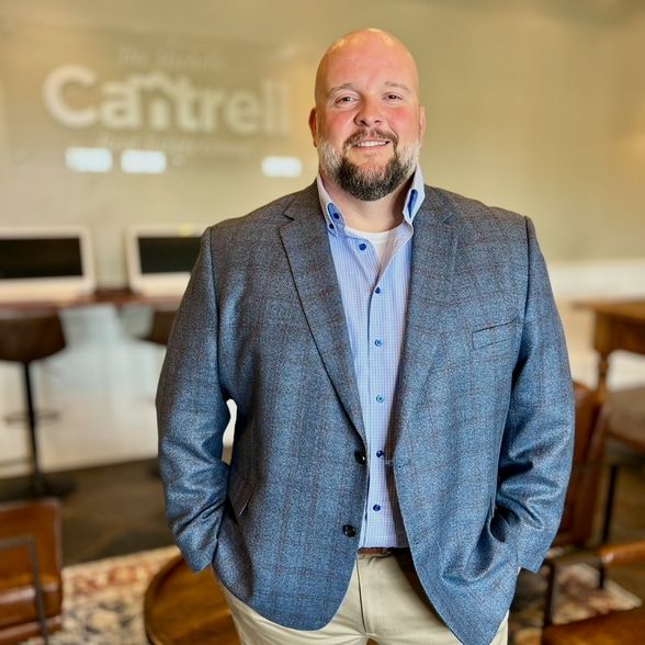 Land Listing Agent Photo