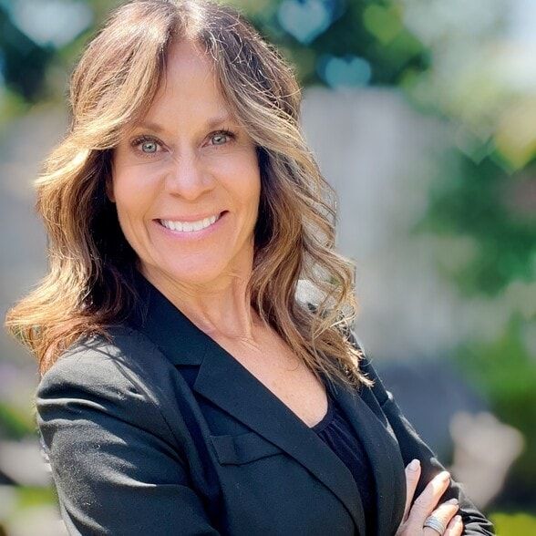 Land Listing Agent Photo