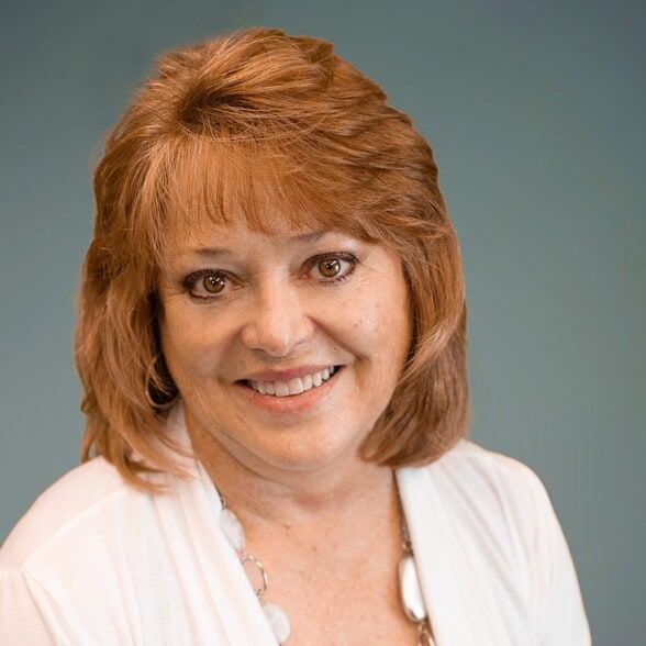 Land Listing Agent Photo