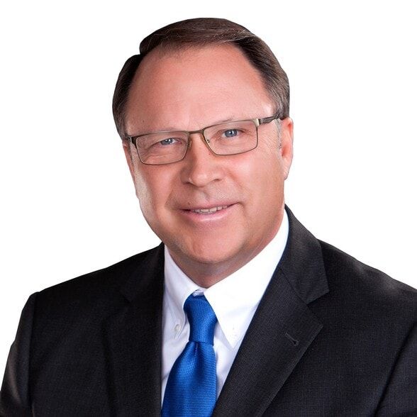 Land Listing Agent Photo