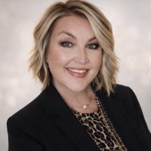 Land Listing Agent Photo