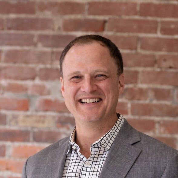 Land Listing Agent Photo