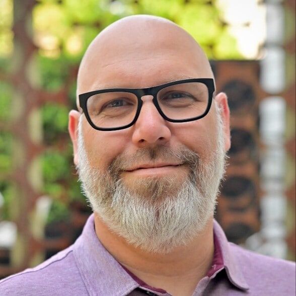 Land Listing Agent Photo