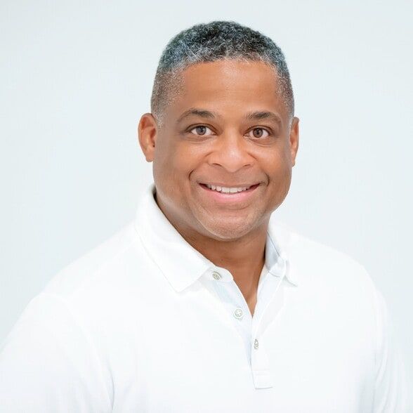 Land Listing Agent Photo