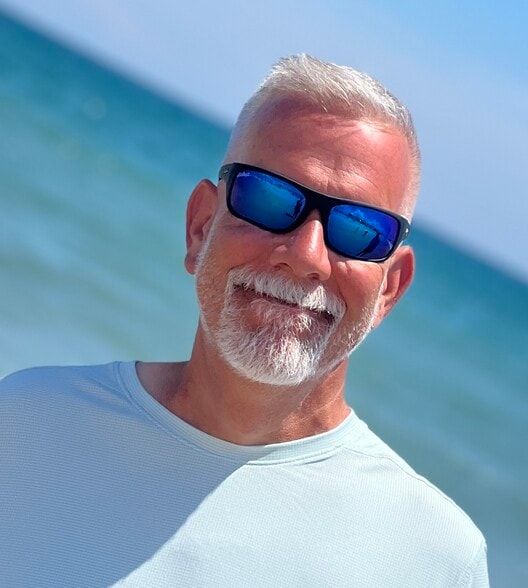 Land Listing Agent Photo