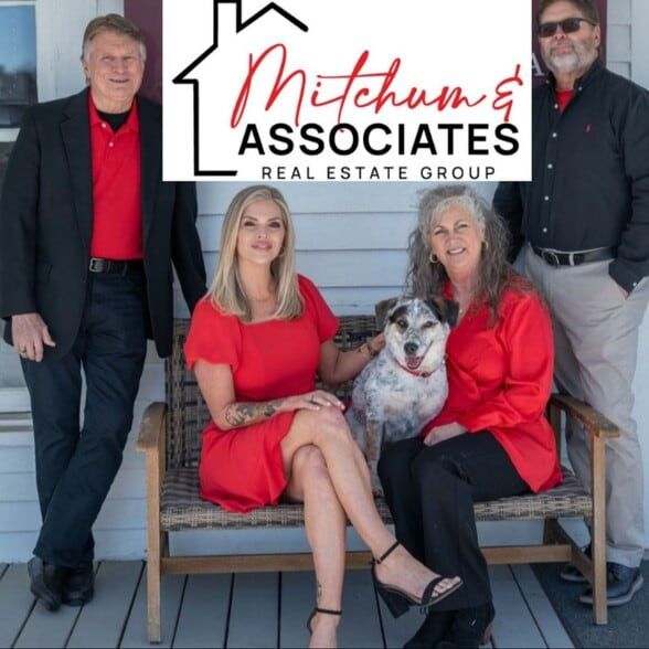 Land Listing Agent Photo