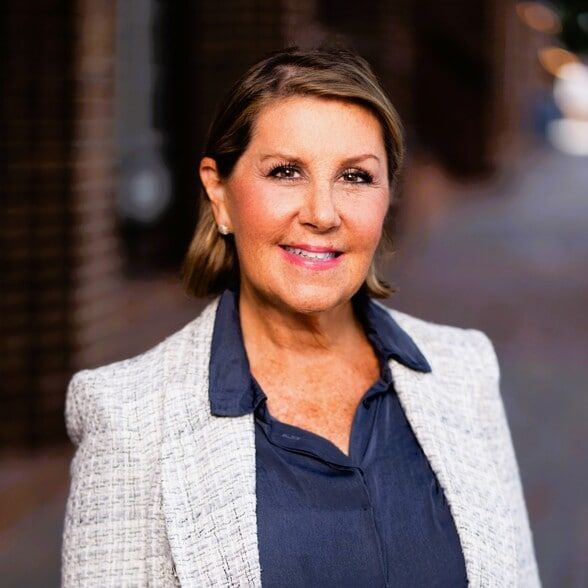 Land Listing Agent Photo