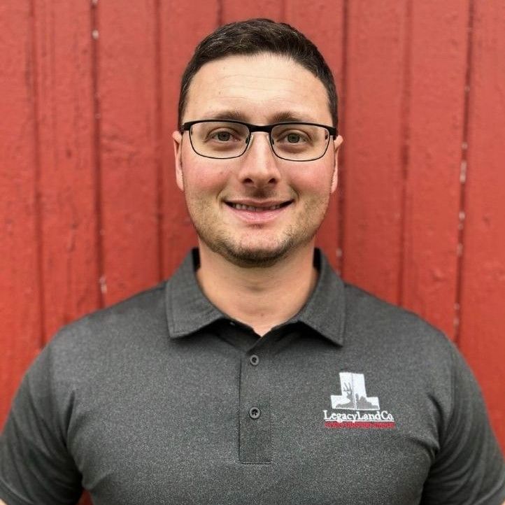 Land Listing Agent Photo