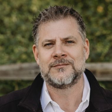 Land Listing Agent Photo