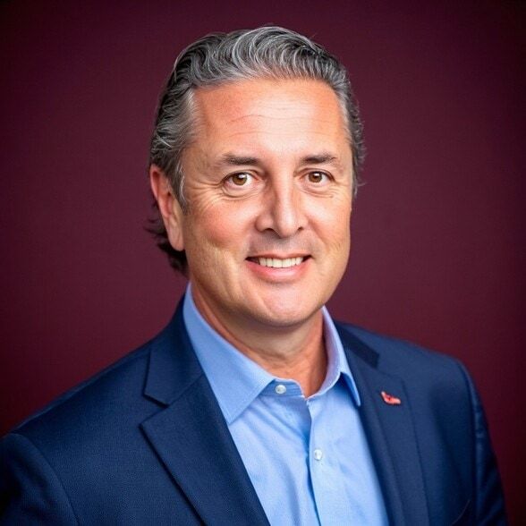 Land Listing Agent Photo