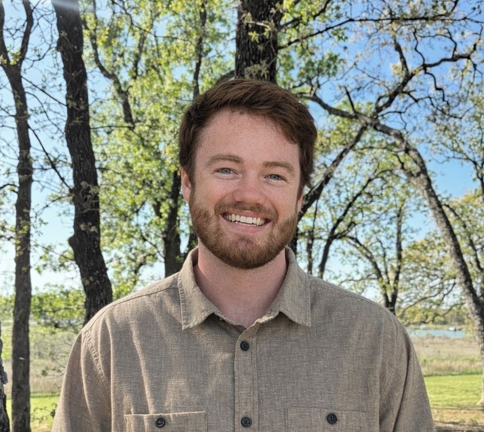 Land Listing Agent Photo