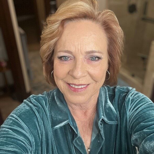 Land Listing Agent Photo