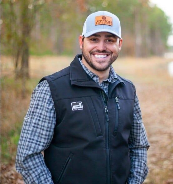 Land Listing Agent Photo